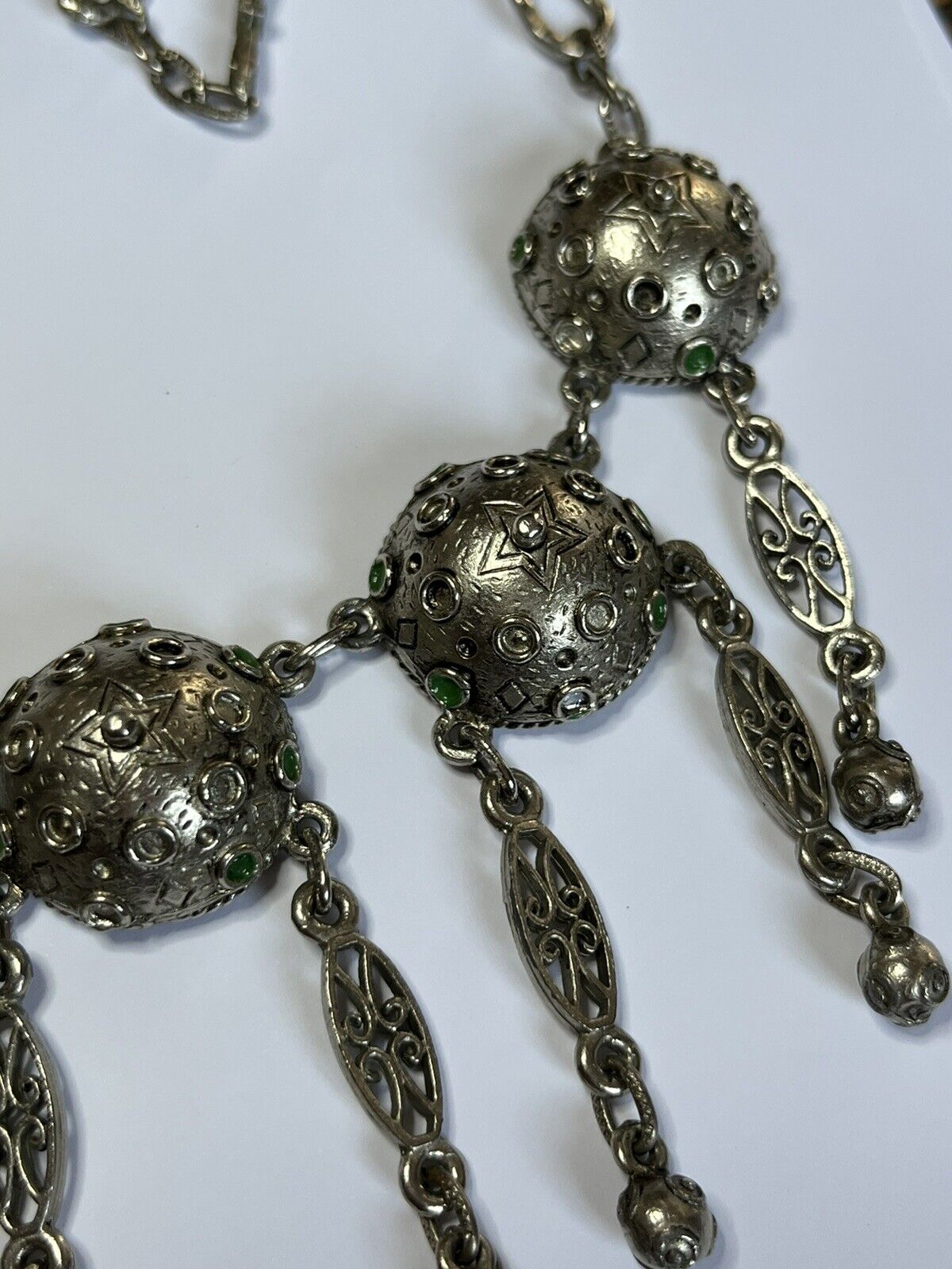 Vintage Silver Tone Stars Detailed Green Enamel Drop Necklace