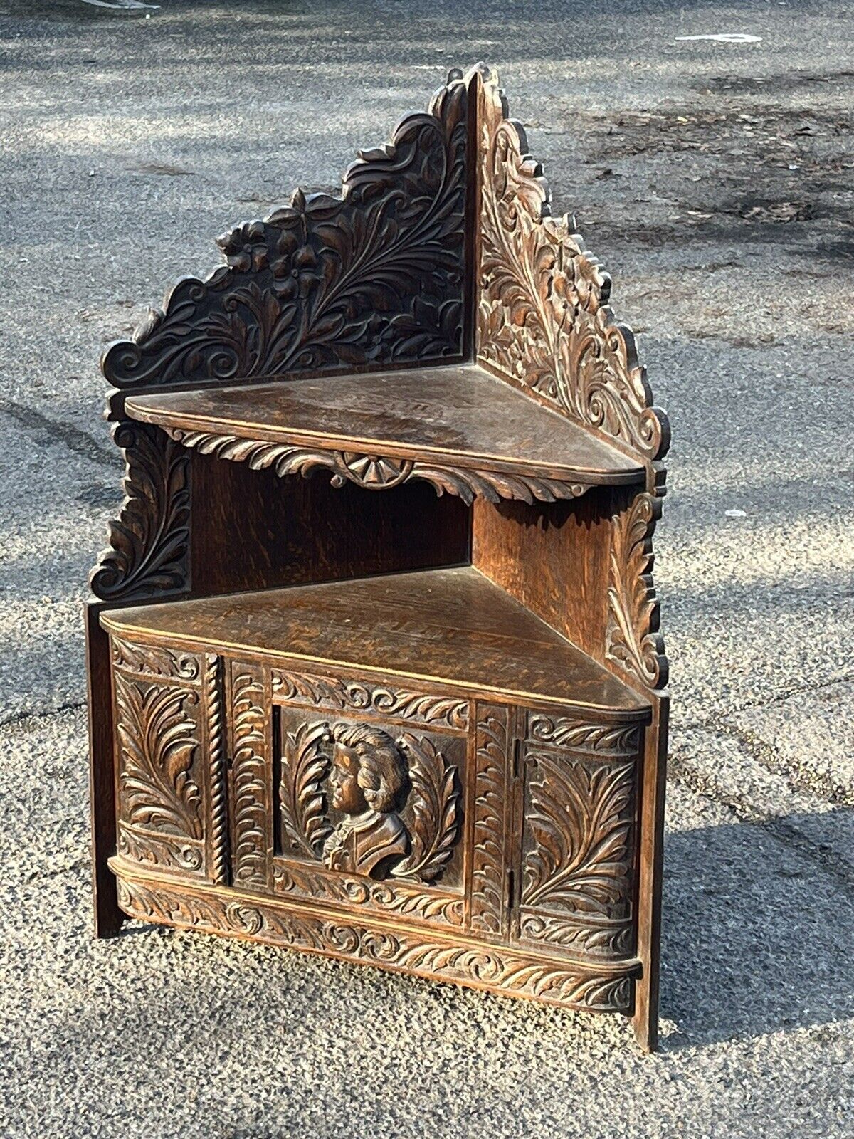 Victorian Corner Wall Cabinet, In Oak With Fine Carved Figure And Decoration.