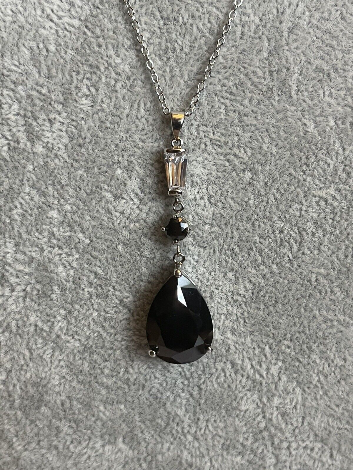 Vintage 1980s Rhodium Plated Black Clear Crystal Teardrop Necklace New Old Stock