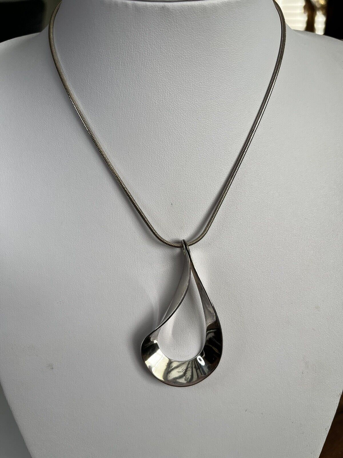 Vintage Silver 925 Modernist Pendant Necklace 23.70g