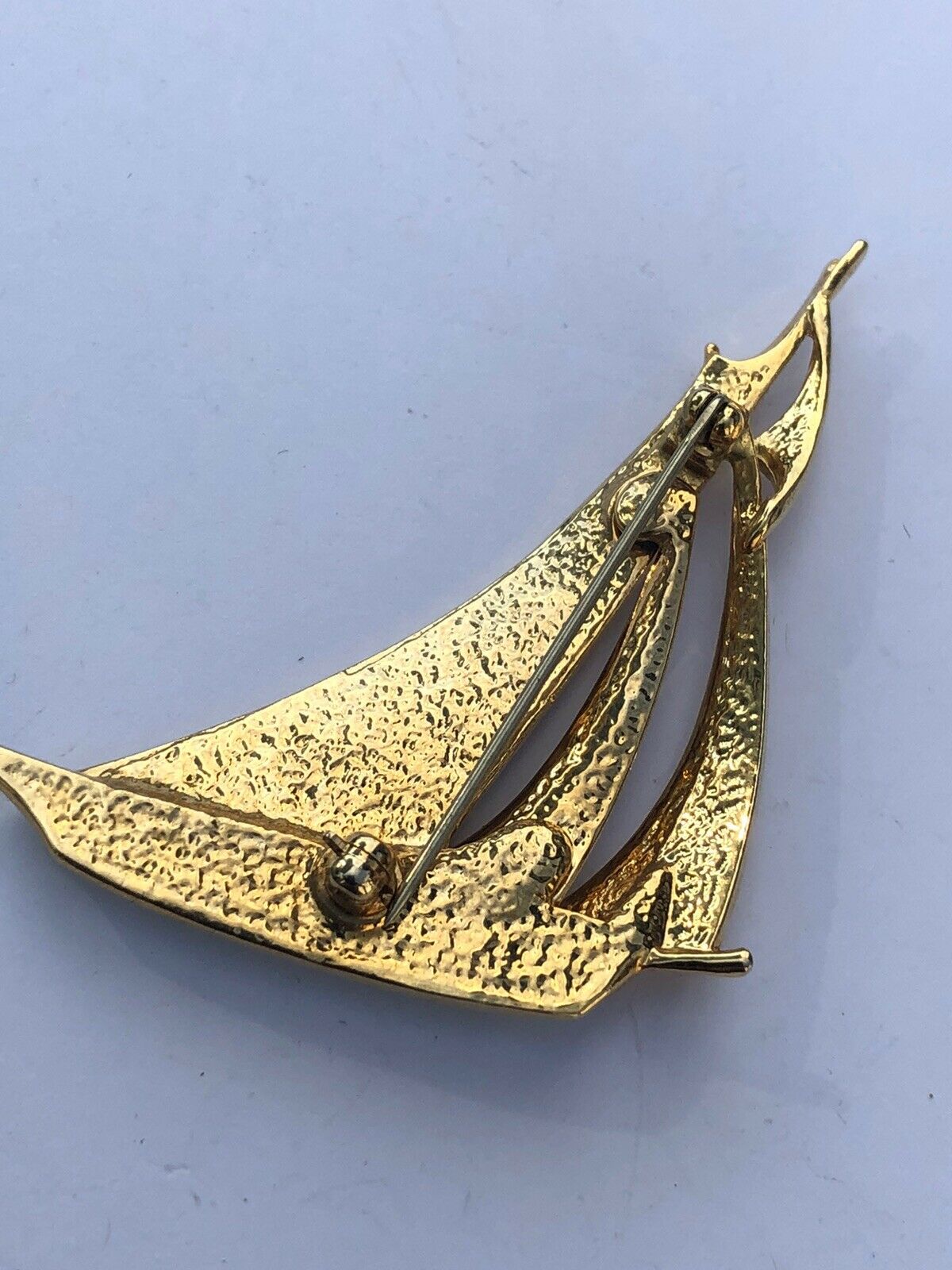 Vintage 1980s Gold Tone Enamel Diamanté Yacht Brooch