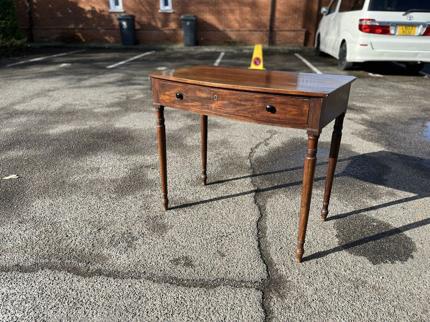 Mahogany Bow Fronted Console Table, Hall Or Side Table.