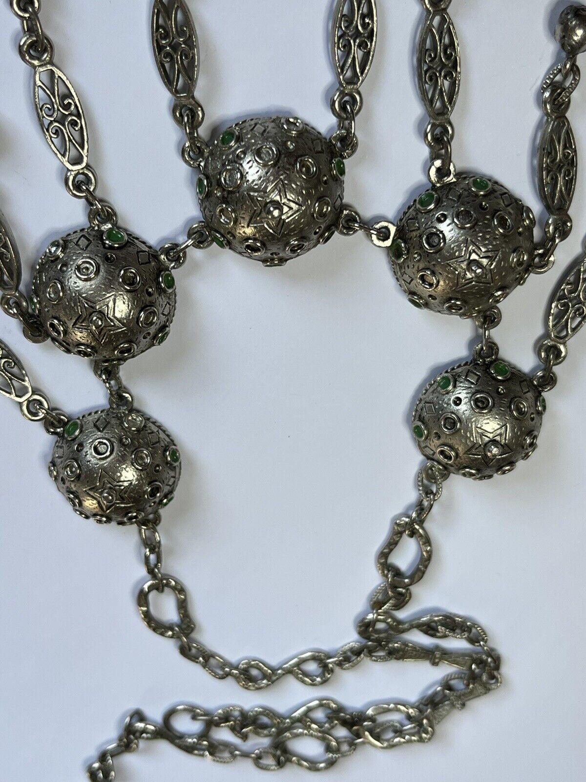 Vintage Silver Tone Stars Detailed Green Enamel Drop Necklace