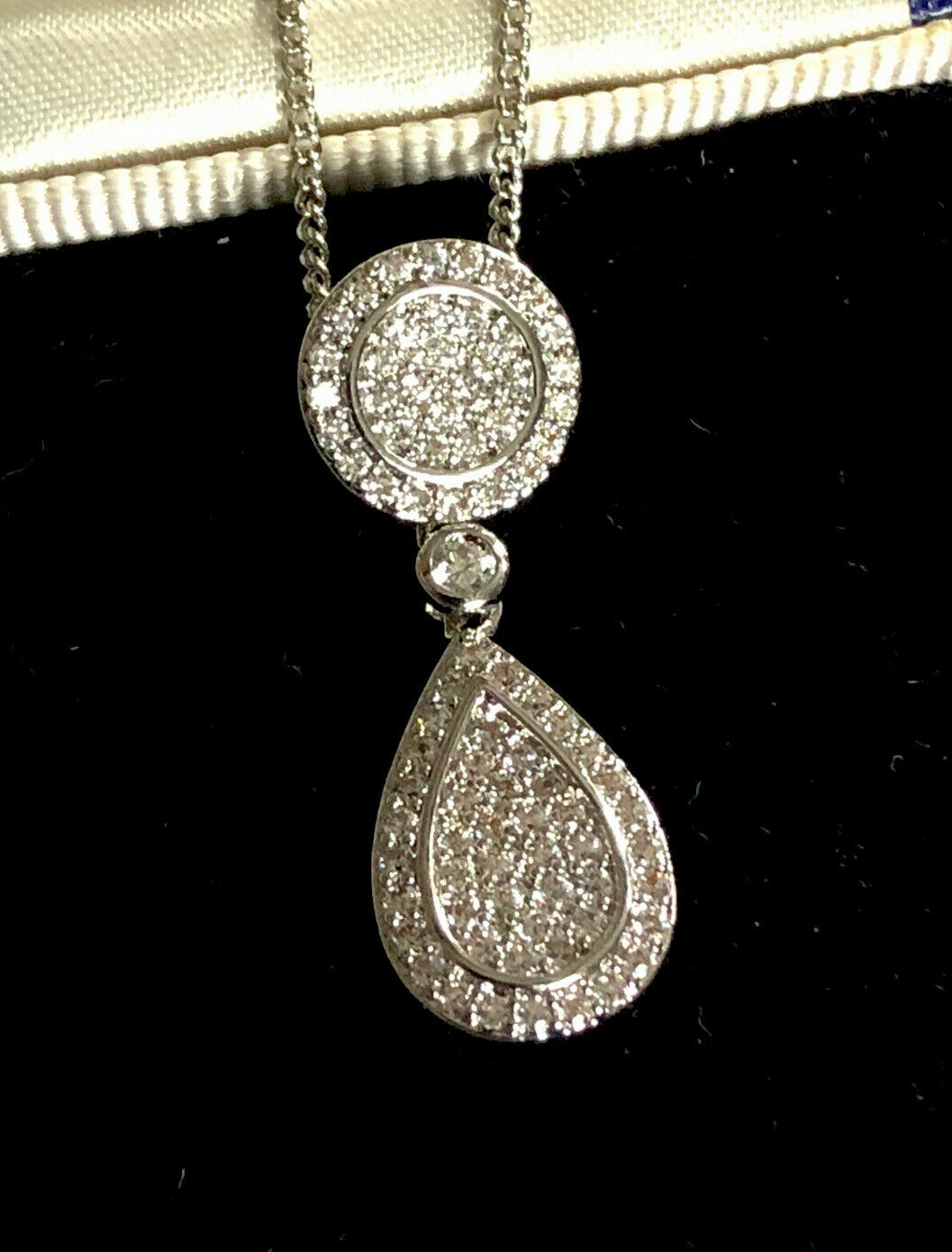 Vintage 1980s Rhodium Plated Detailed Diamanté  Necklace