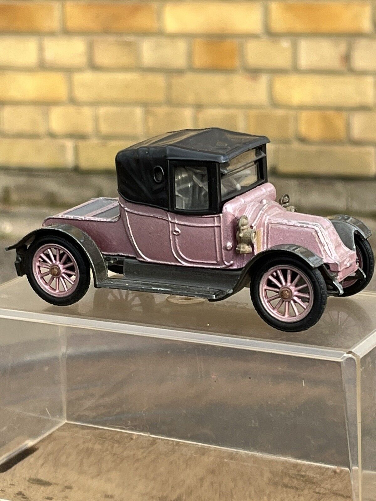 Corgi Classics 1910 Renault