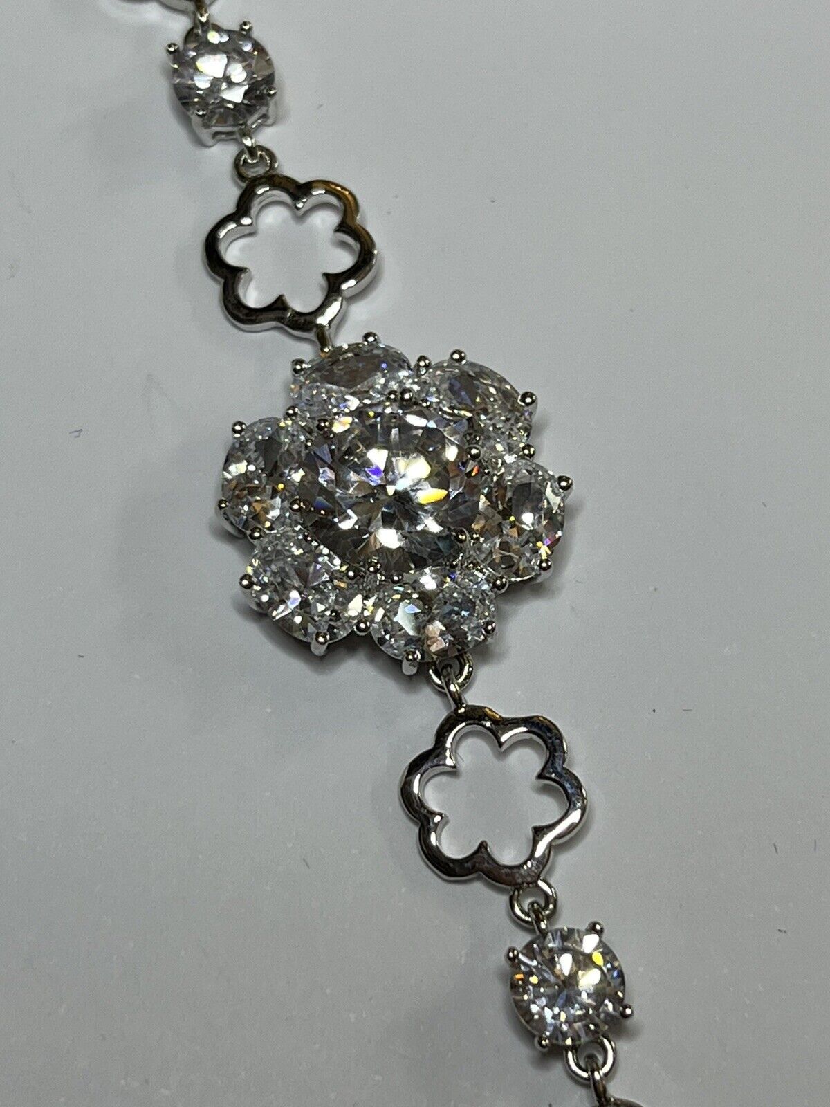 Vintage Rhodium Plated Crystal Diamanté Flowers Bracelet