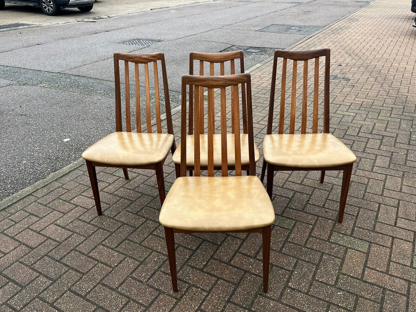 Mid Century G-Plan Extending Dining Table & Chairs