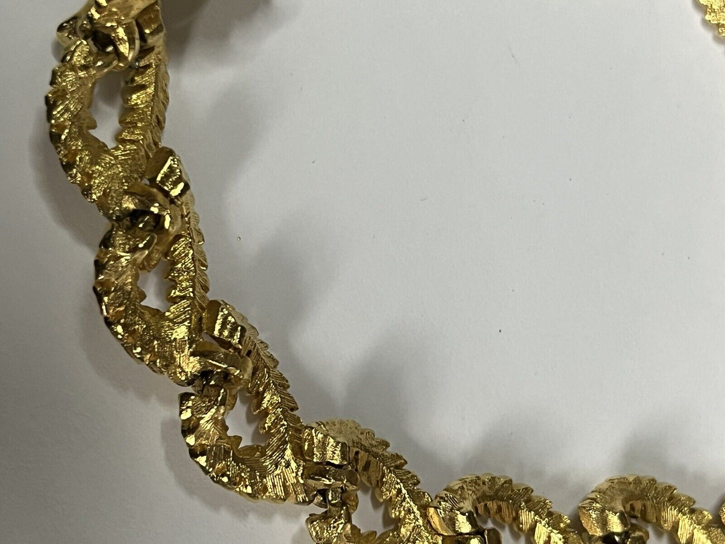 Vintage Signed Gold Tone Etruscan Leaves Necklace