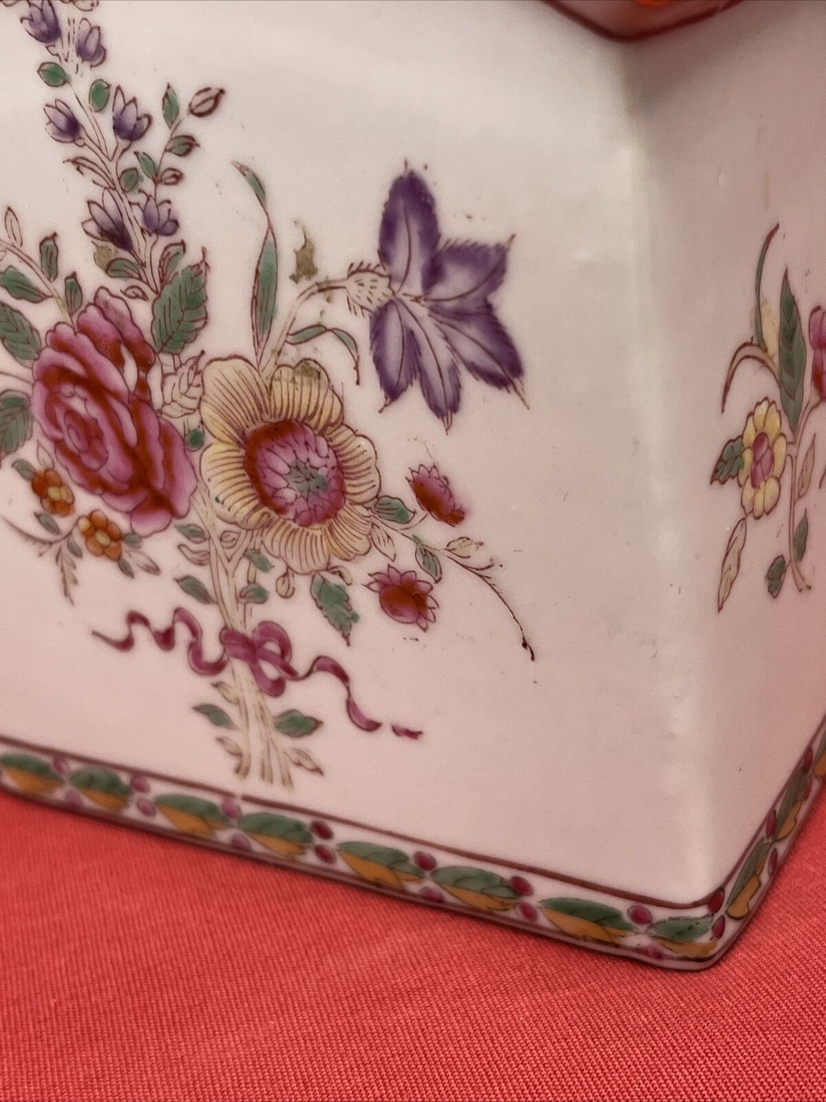 Chinese Decorated Pot.