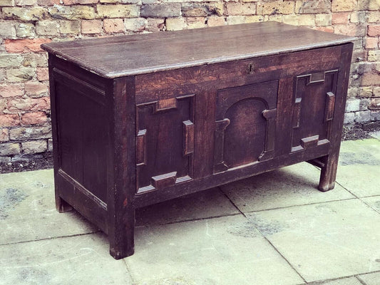 Antique Oak Chest / Trunk. 18th Century.