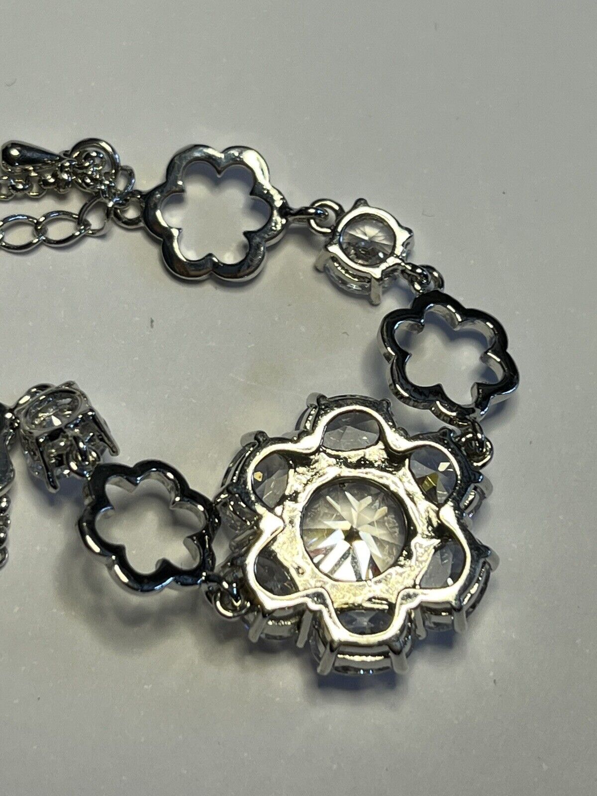 Vintage Rhodium Plated Crystal Diamanté Flowers Bracelet