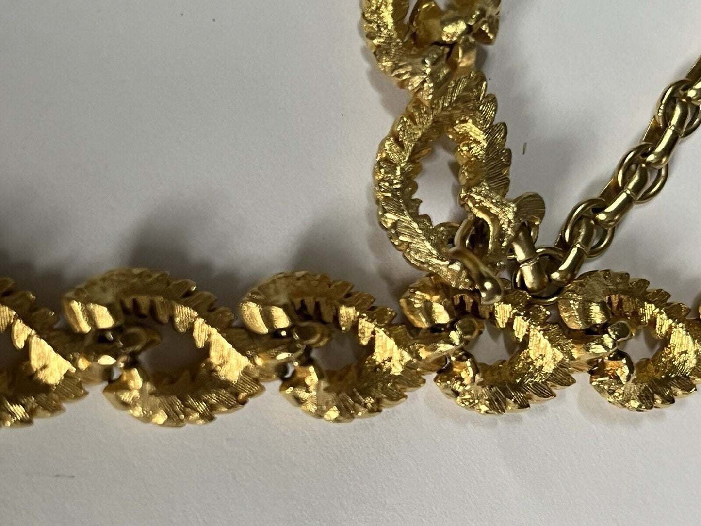 Vintage Signed Gold Tone Etruscan Leaves Necklace