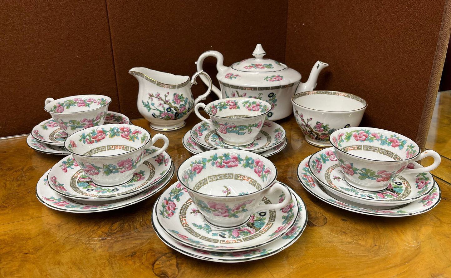 Ye Olde English Tea Set. Teapot, Milk, Sugar, Saucers & Cake Plates