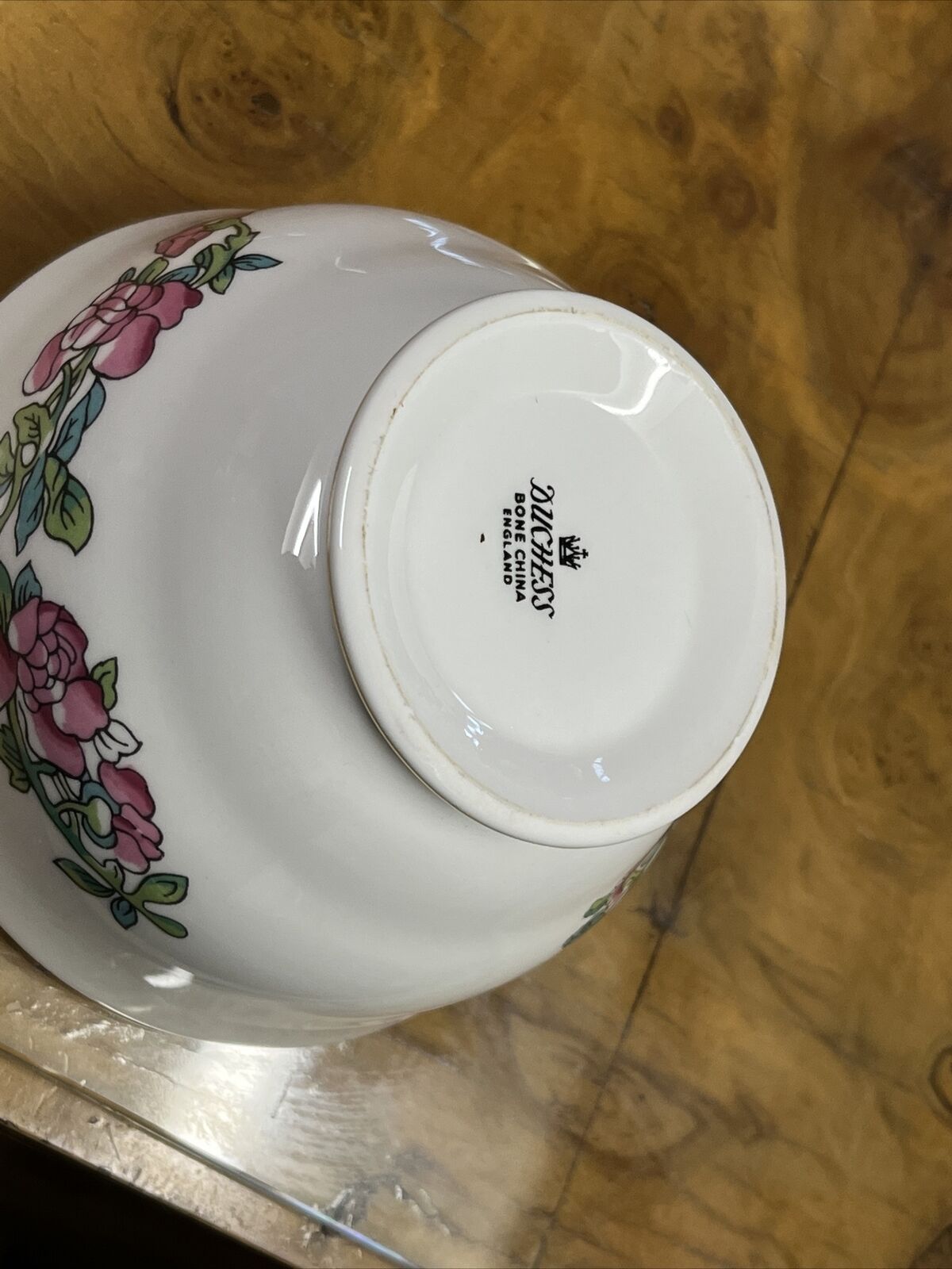 Ye Olde English Tea Set. Teapot, Milk, Sugar, Saucers & Cake Plates