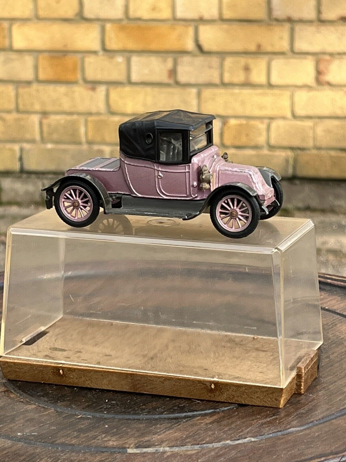 Corgi Classics 1910 Renault