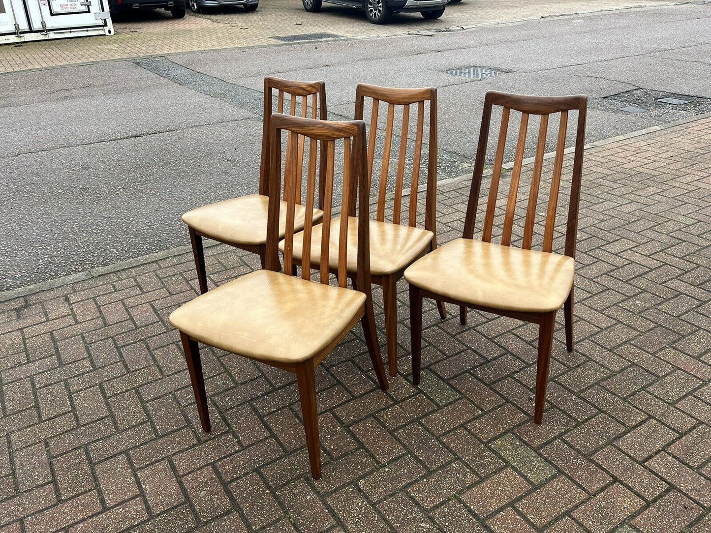 Mid Century G-Plan Extending Dining Table & Chairs