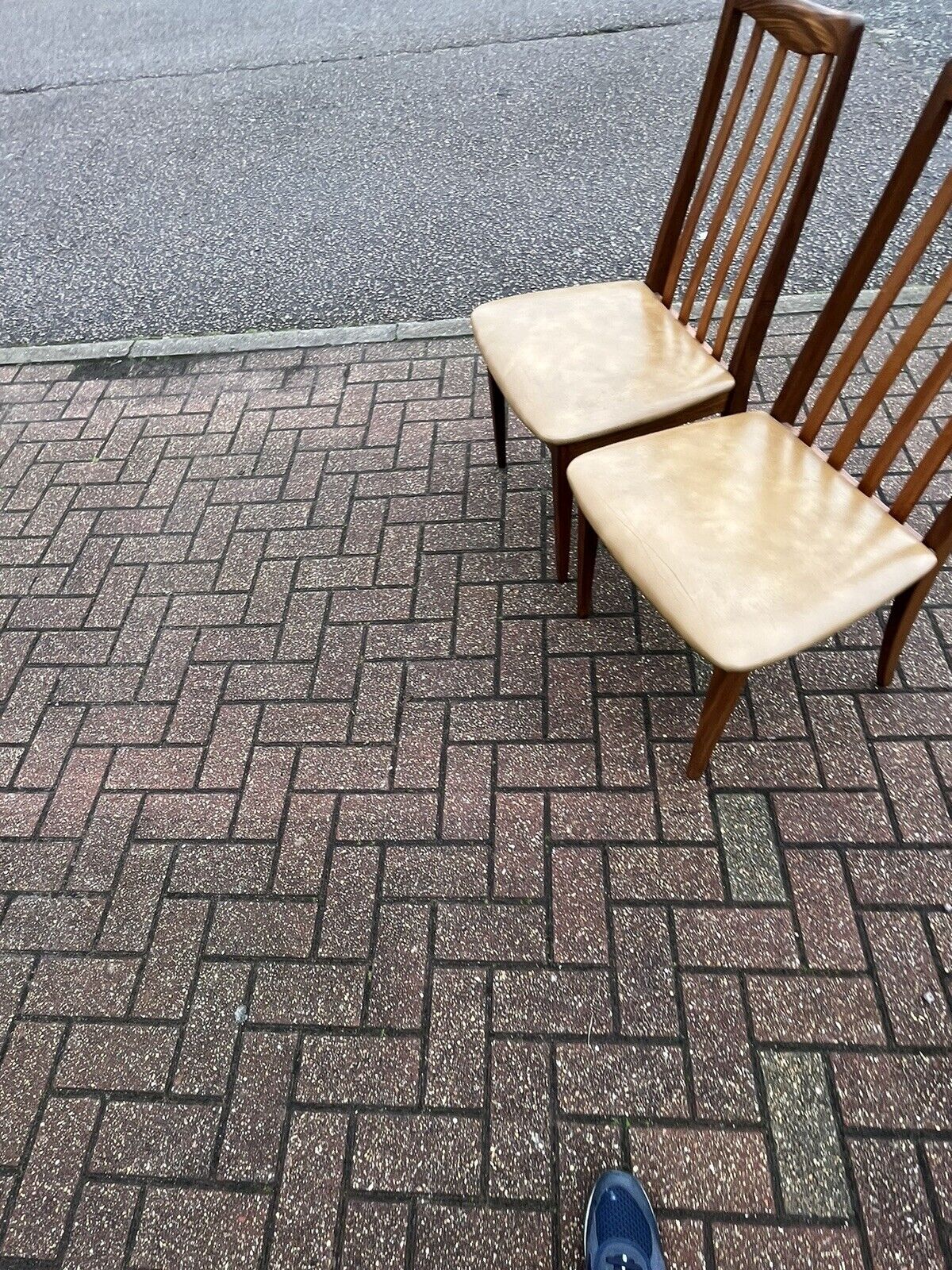 Mid Century G-Plan Extending Dining Table & Chairs