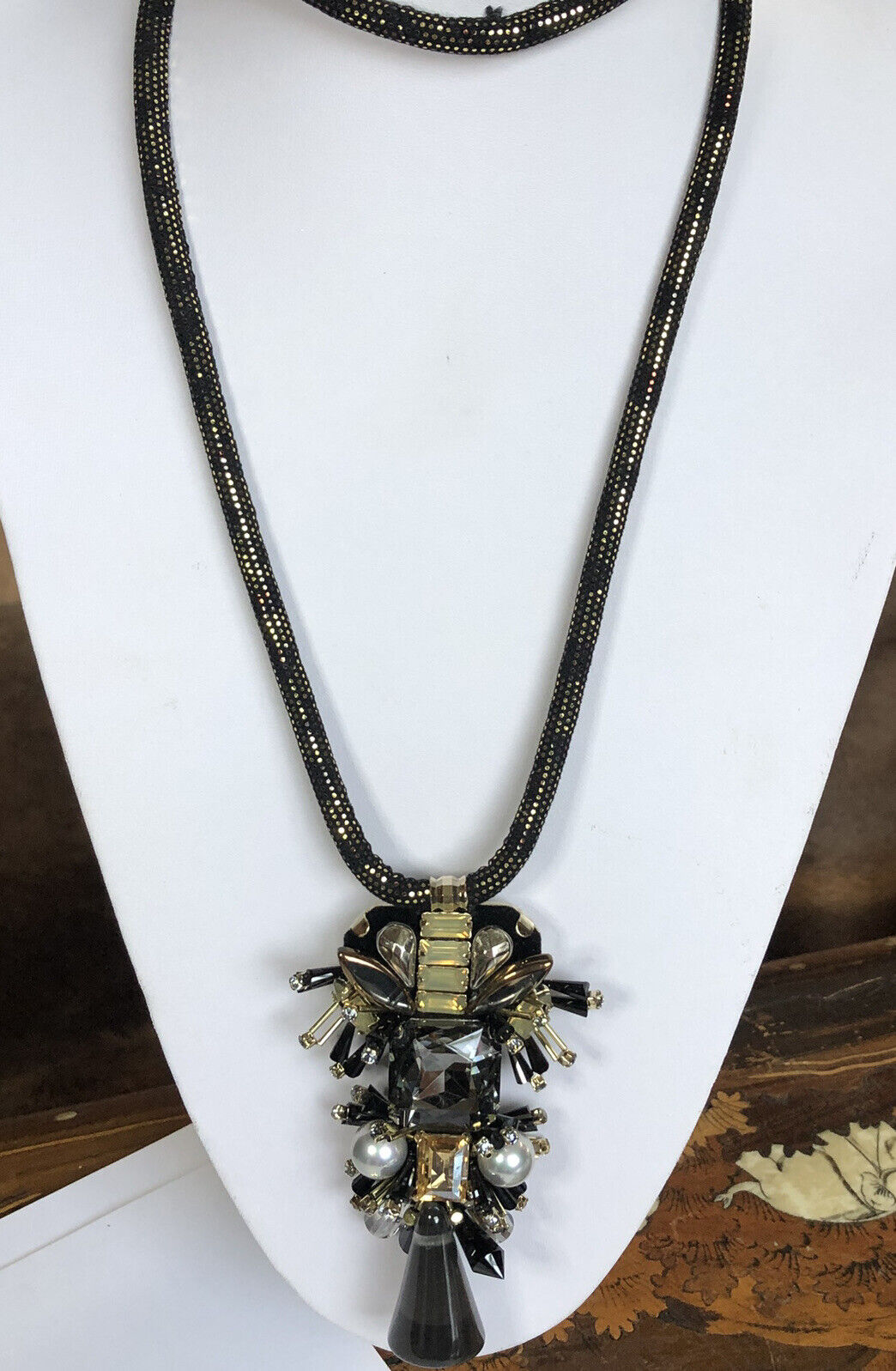 Vintage Gold Tone Black Statement Gem Beaded Pendant Necklace