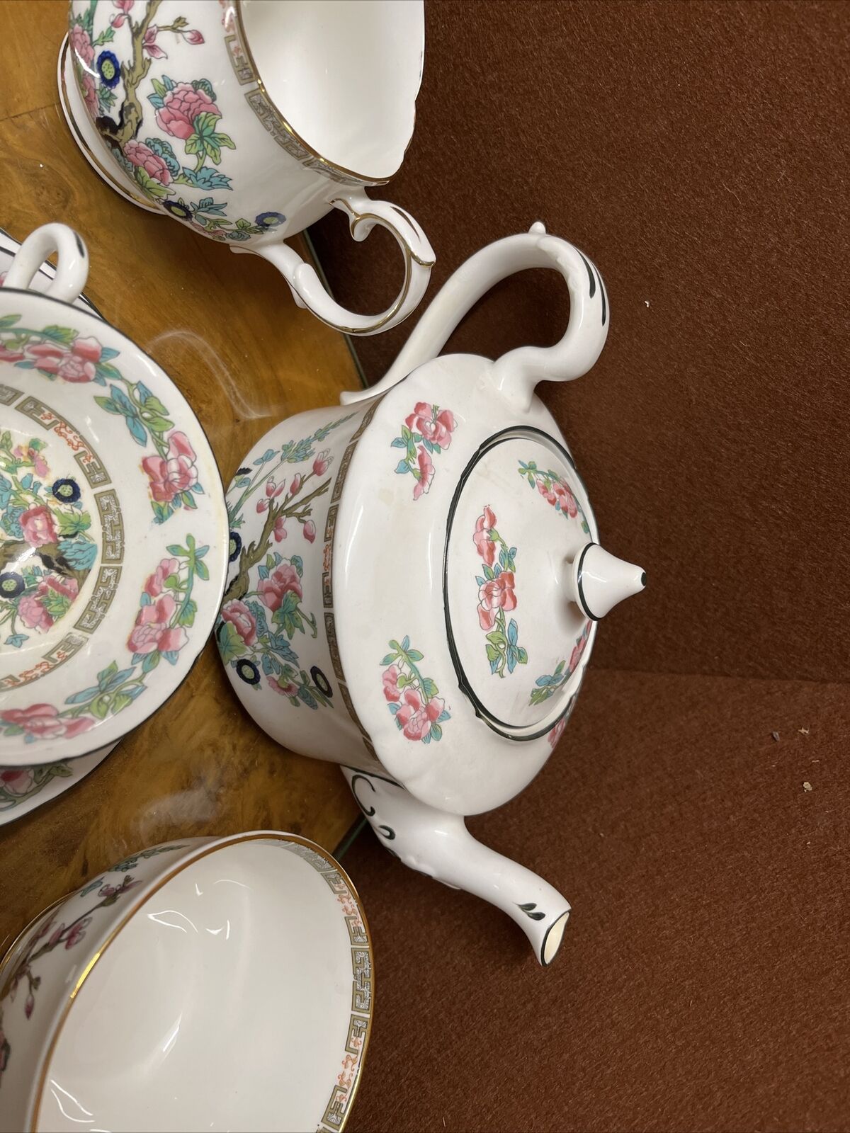 Ye Olde English Tea Set. Teapot, Milk, Sugar, Saucers & Cake Plates