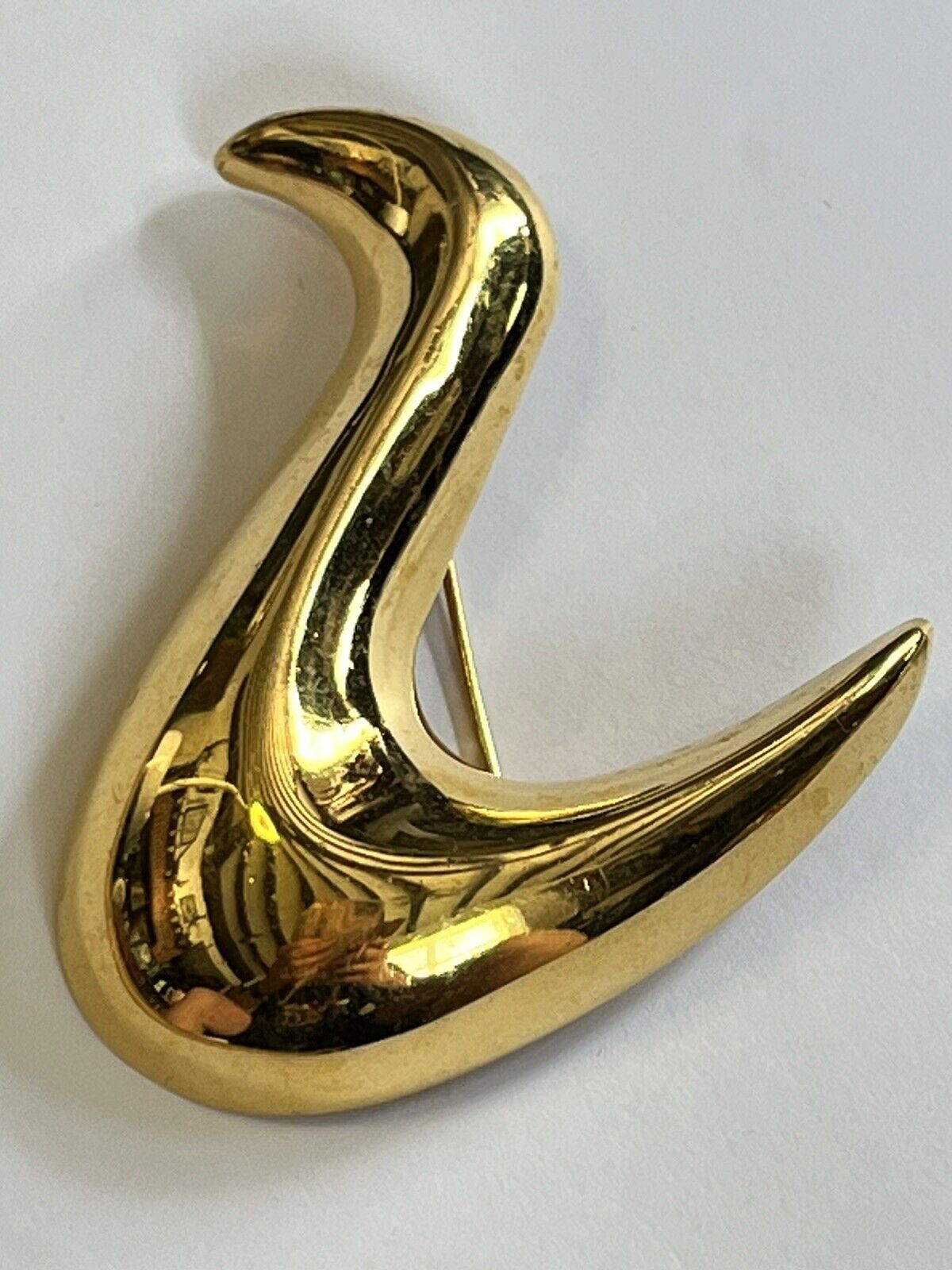 Vintage Gold Tone Monet Signed Brooch